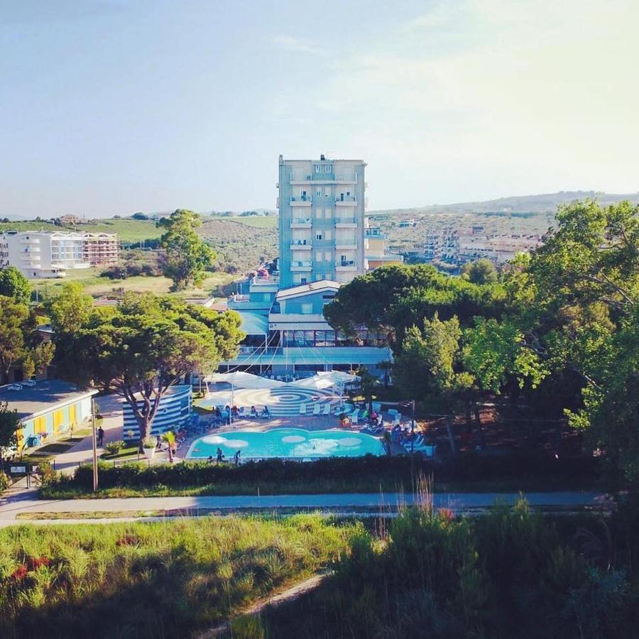 Hotel Perrozzi Vasto Ngoại thất bức ảnh